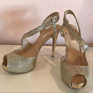 Guess Sparkly, beautiful gold heels 👡